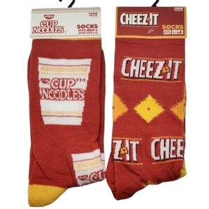 Novelty Crew Socks‎ Cup Noodles and Crackers Mens Size 6-12
